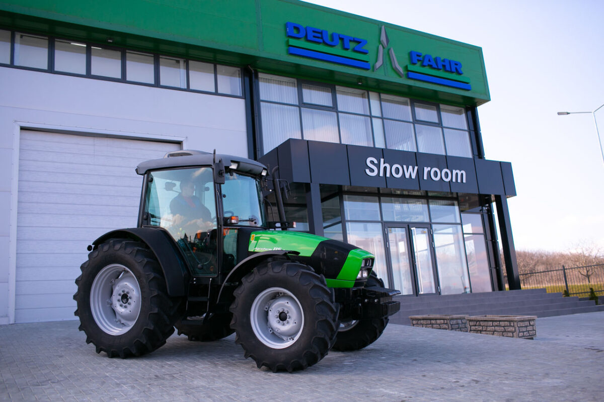 Трактор DEUTZ-FAHR Agrofarm 115G