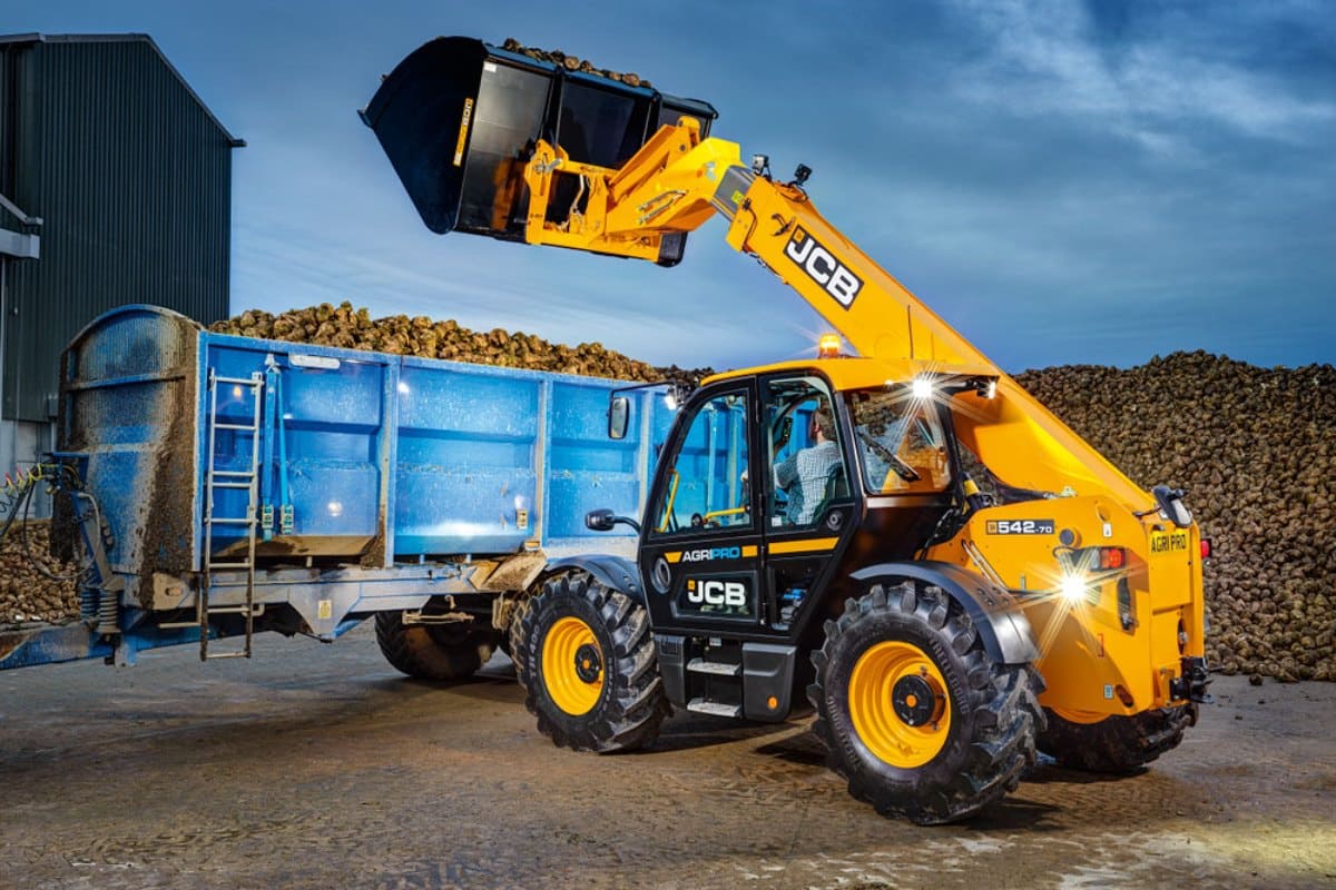 Телескопический погрузчик JCB 560-80AG