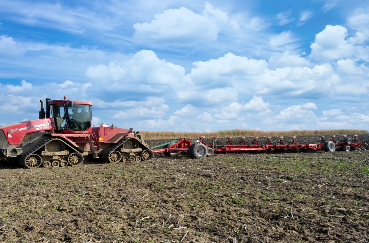 Плуг полунавесной оборотный ARCOAGRO NP ON-LAND